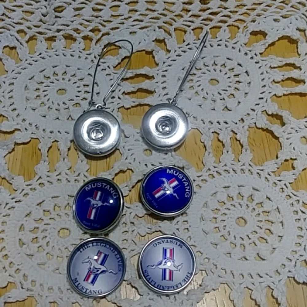 Mustang Snap Buttons earrings with standard size Snap Chunks